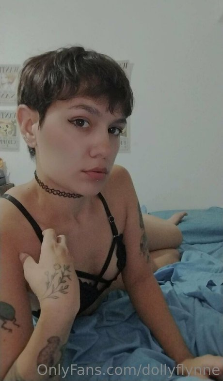 dollyflynne art actress galleries