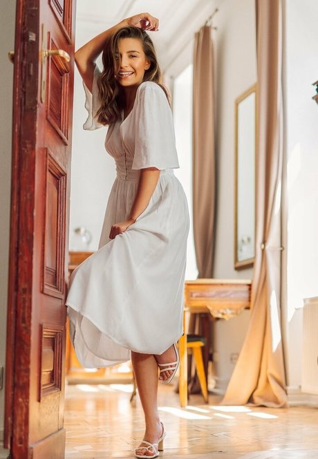 Julia Wieniawa pornstar nude pictures