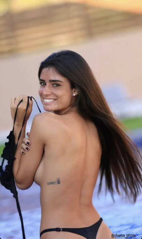 Sheila Porras model nude pic