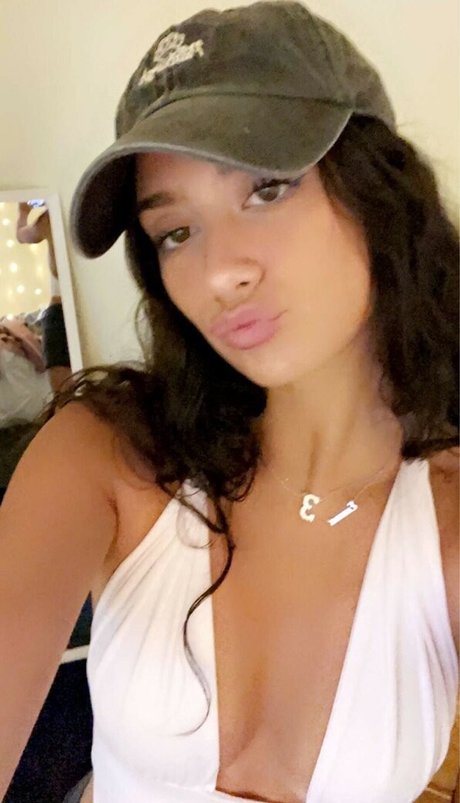 Emma Trout model beautiful galleries