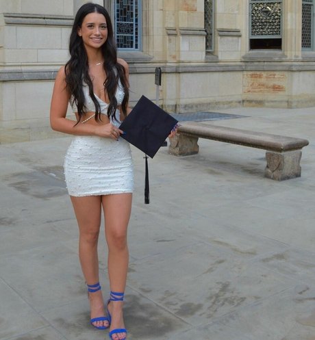 Emma Trout free star pic