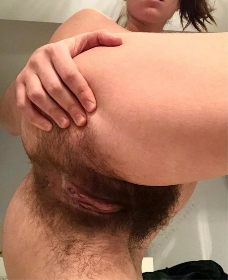 Hannah Hunt art star photos