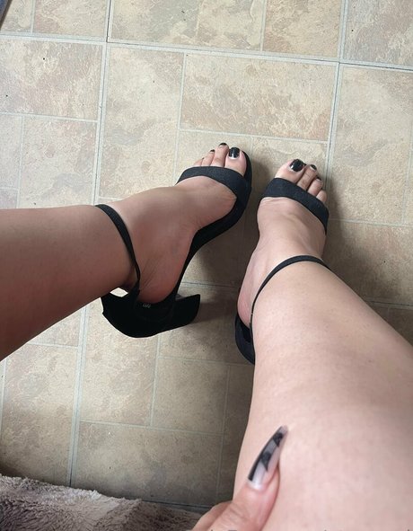 vtezangi art model img