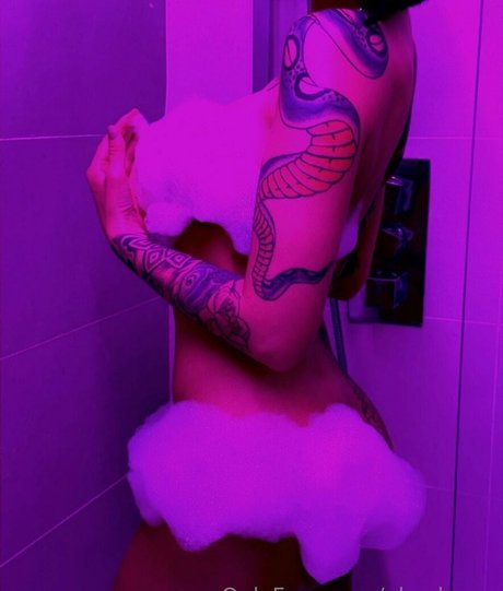 Kayla Okaylaaa naked star photos