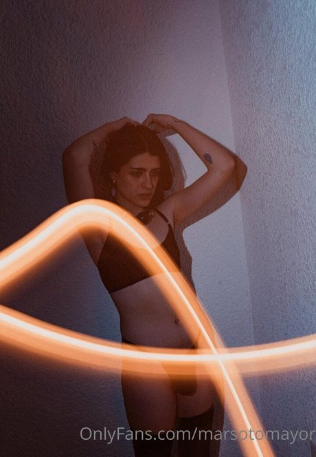 martresequis star art pics