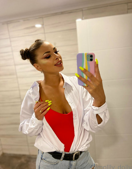 mollly dolly high quality star picture