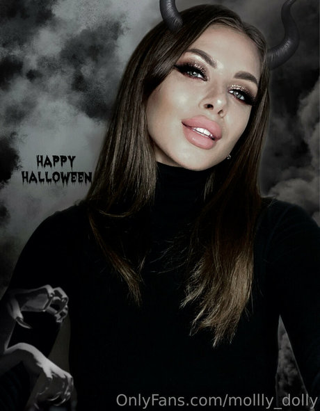 mollly dolly model hot photo