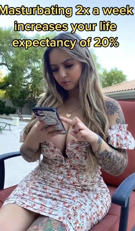 katgerigfree model photo