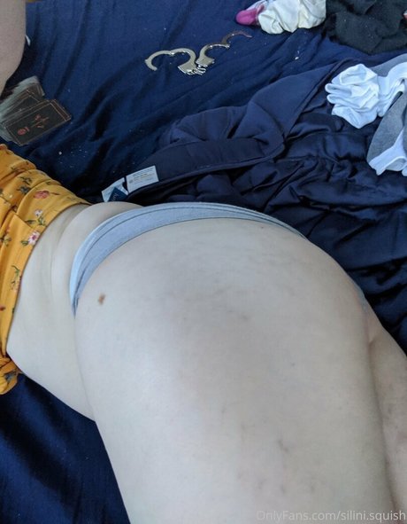 silini squish sex model photo