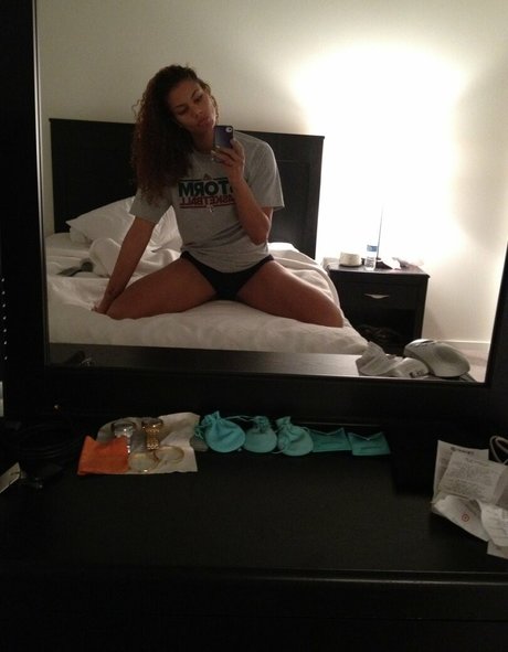 Alysha Clark star art archive