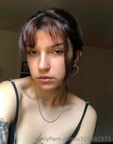 lola deinnn nudes model photo