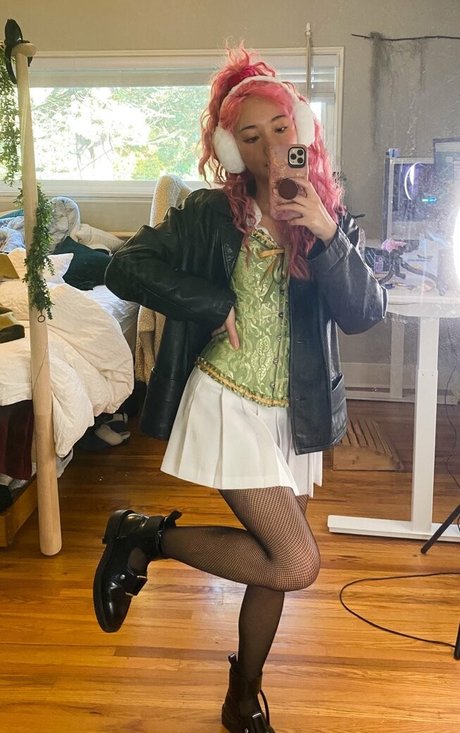 Fearfiction star nude images