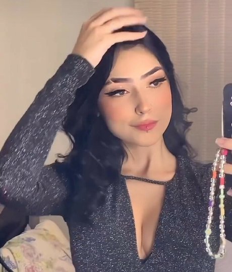 Baconehruim adult model pics