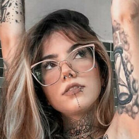 Lybnna Karenn star exclusive photos