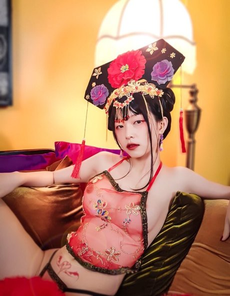 Kimmyyoy sex actress image