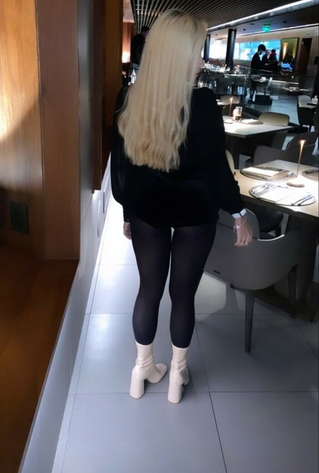 Rebecca Pavanelli hot pornstar gallery