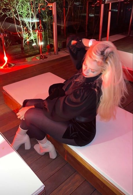 Rebecca Pavanelli model best photos