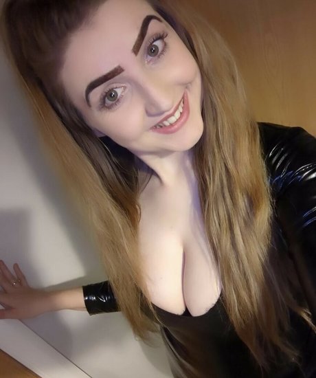 Crystal r1992 erotic actress img