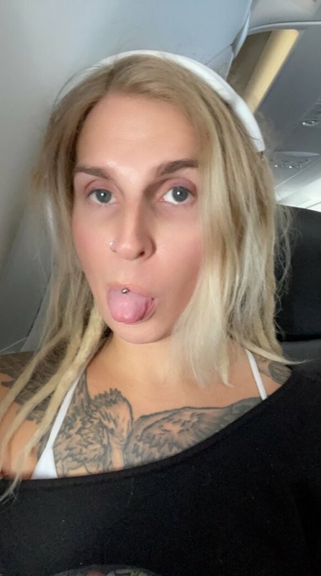 Hottrayne perfect actress pic