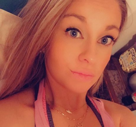 Kenzie Colvard xxx star pictures