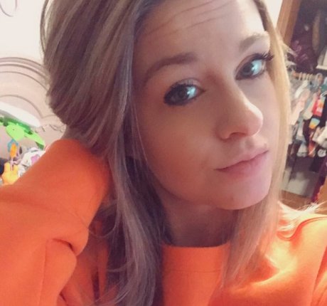 Kenzie Colvard hd star image