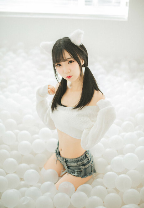 hattiecos sexy actress galleries