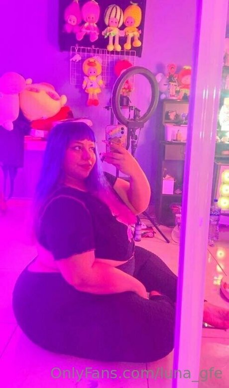 luna gfe nice actress pic