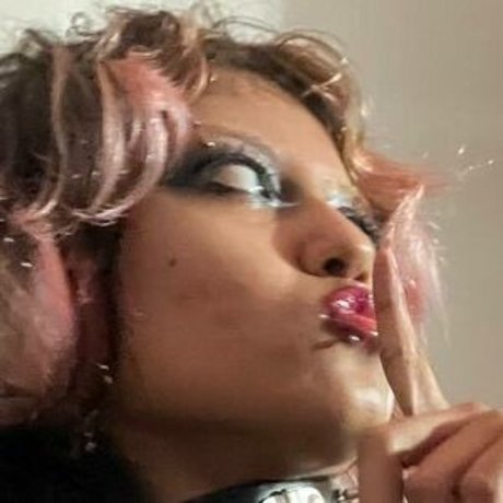 Roxyz111 pornstar hd photos