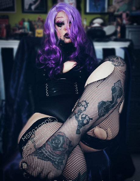 msrazorde nice actress pic