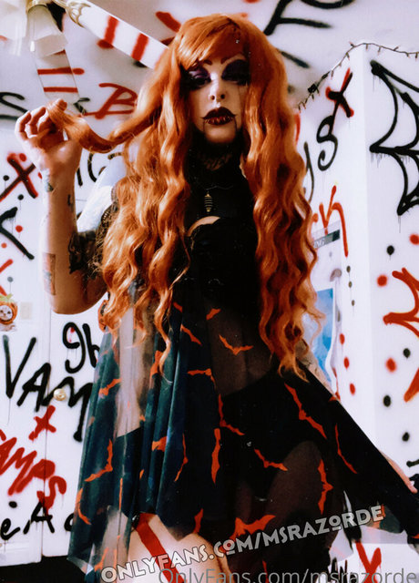 msrazorde pornographic star img
