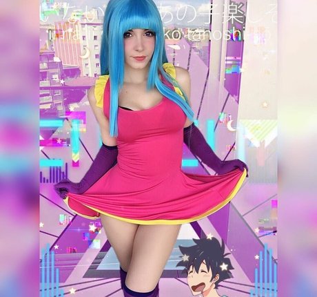 lady pizza hug top star photo