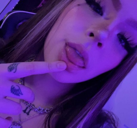 crystallxhub best model pics