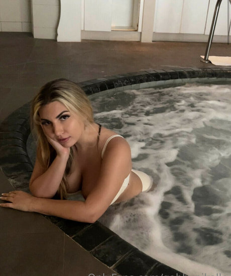 Gabbynikolle star high quality image