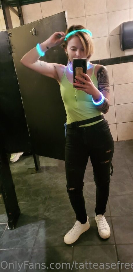 tatteasefree sexy star photos