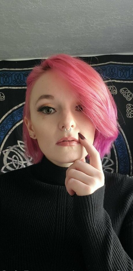 tatteasefree model perfect photo