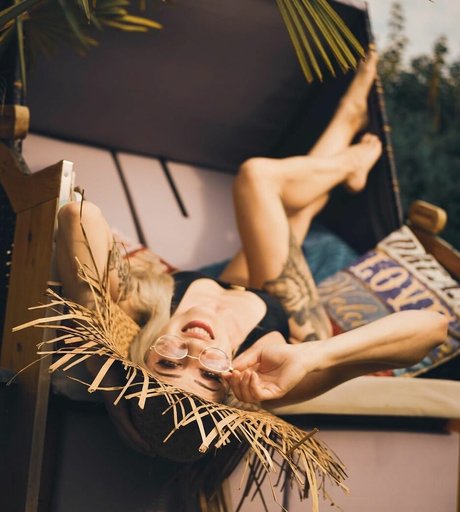 Farbenfuchs pornstar free photos