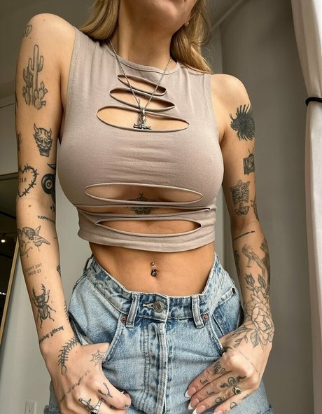 sara__mascara pornstar naked archive