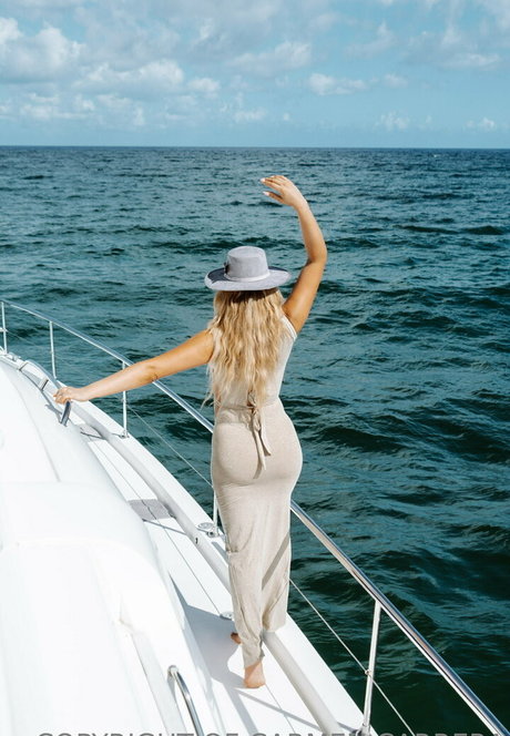 Carmen Carrera model high quality img