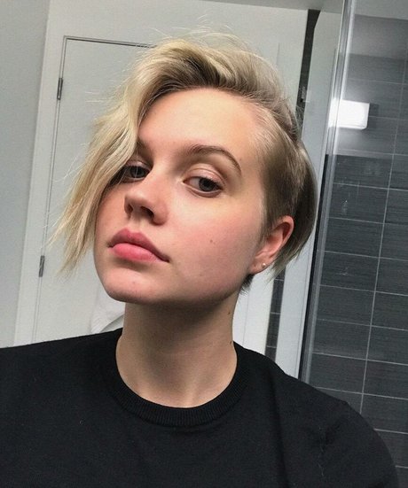 Angourie Rice nudes model galleries