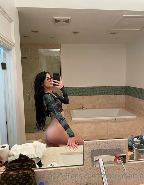 theeonlyalaia xxx actress archive