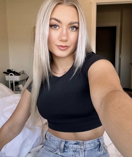 Tavia art pornstar archive