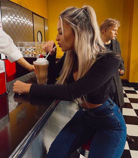 Brylee sexy actress picture