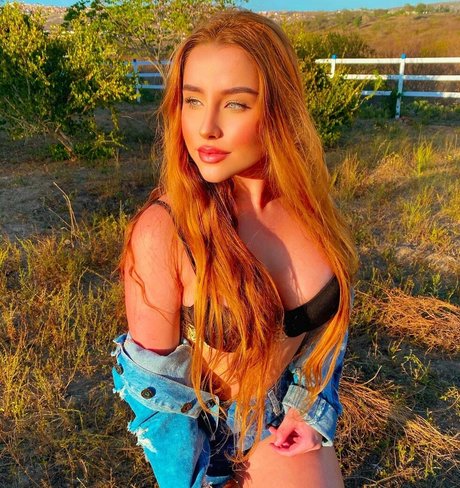 Pula Bath top actress pics