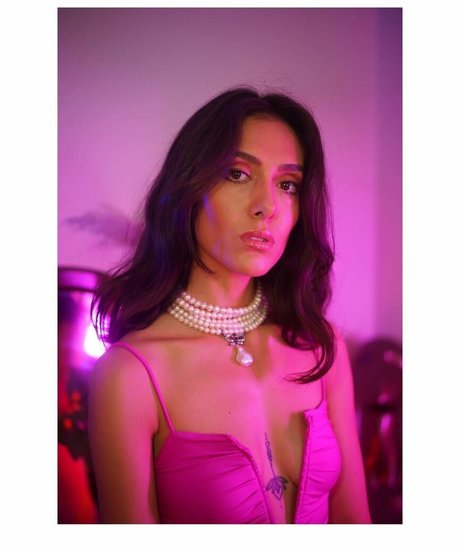 Asli Sevi model xxx pictures