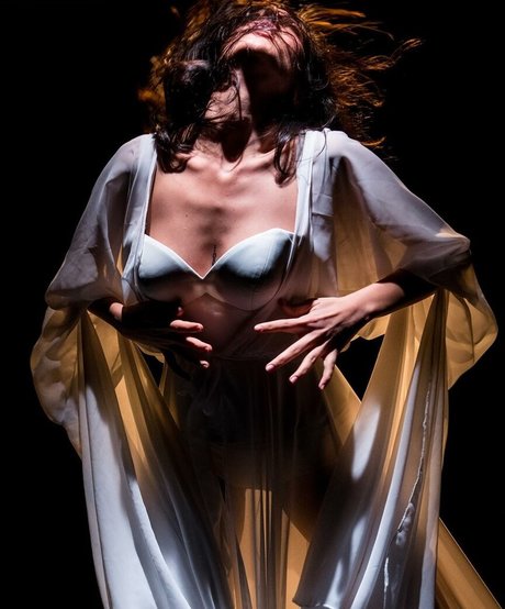 Asli Sevi beautiful pornstar photo