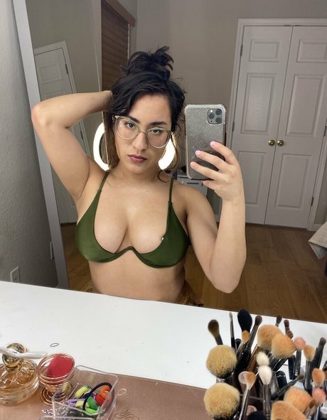 venusbaby2_ actress pictures