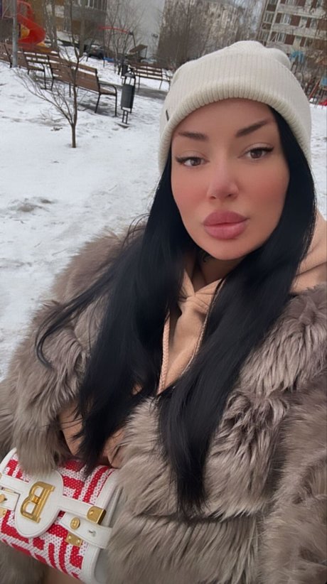 Kristina Karieva star exclusive photo