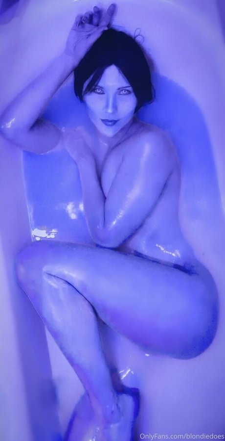 blondiedoes hot actress archive