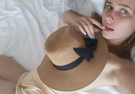 sandrable model nudes pics