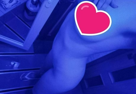 sandrable model high quality pictures